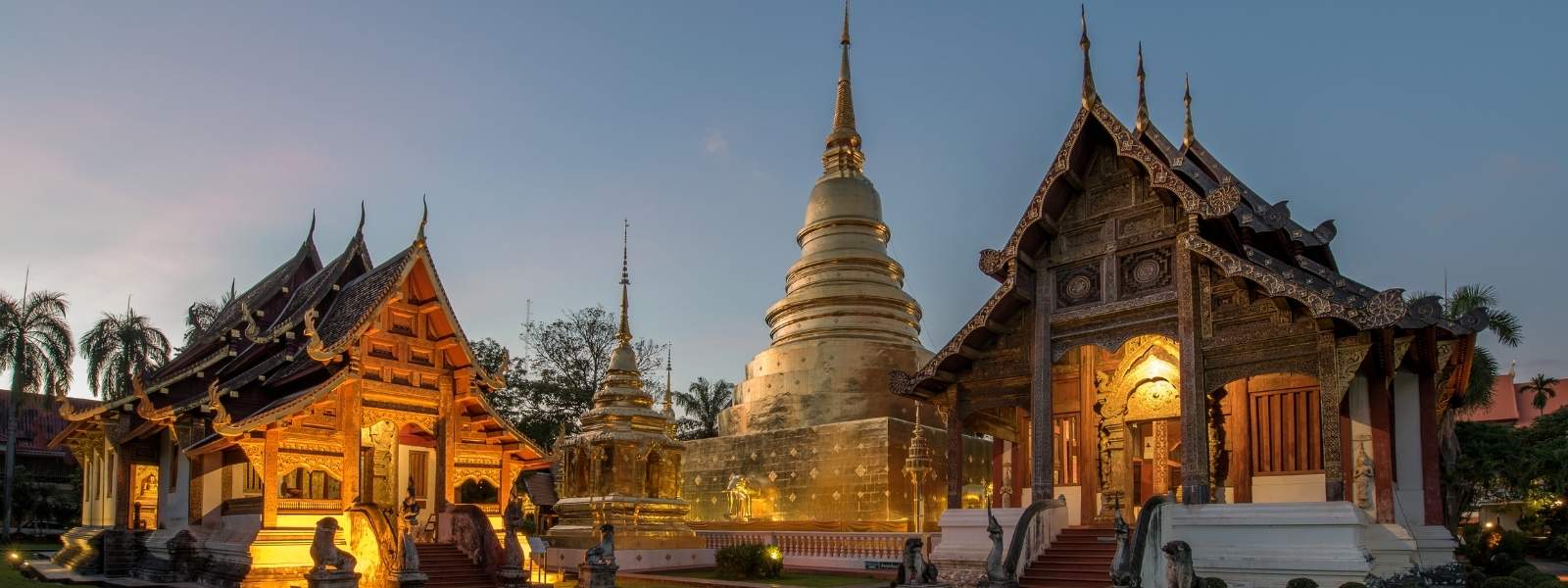 Tempio Lanna al tramonto a Chiang Mai